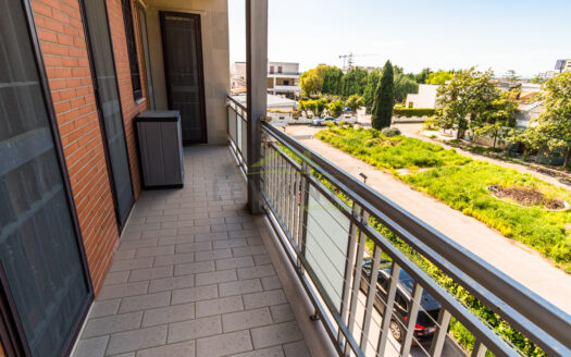 VIALE VIRGILIO, LUMINOSISSIMO APPARTAMENTO LIBERO SUBITO