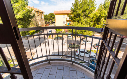 VIALE VIRGILIO, LUMINOSISSIMO APPARTAMENTO LIBERO SUBITO